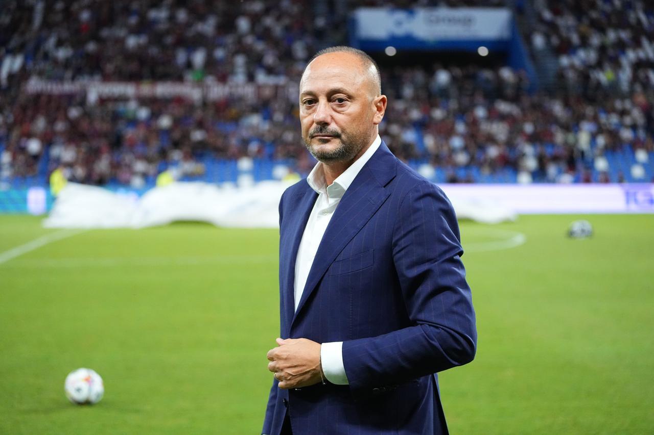 Reggiana, il bilancio del presidente: «Abbiamo perso di vista il nostro obiettivo. I tifosi? Ci mancano in trasferta: sto lavorando per farli essere a Frosinone»