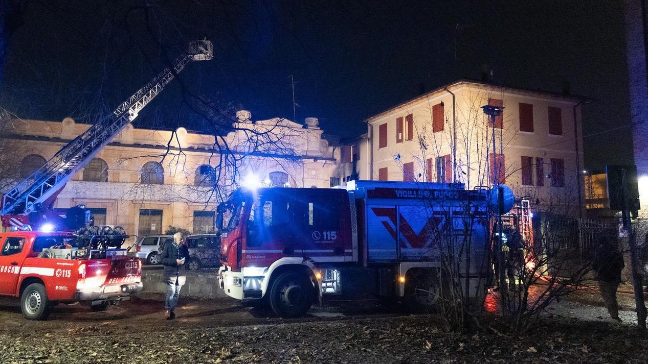 Incendio all’ex cinema Scala, ipotesi senzatetto