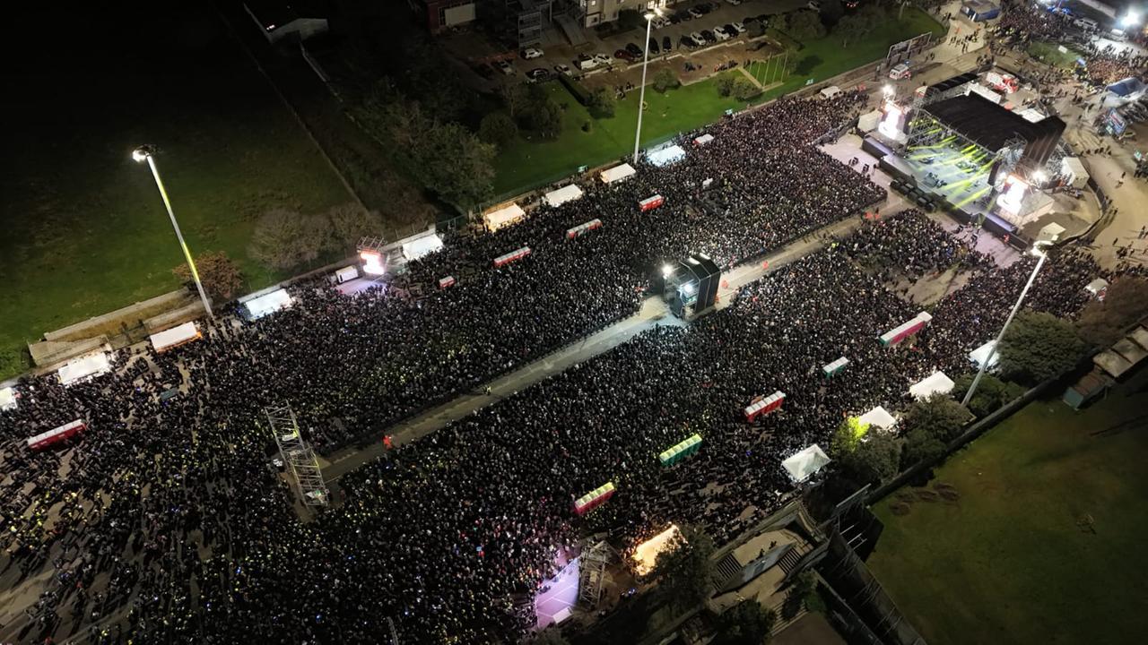 Capodanno 2026 in Sardegna, i Big sui palchi dell’isola: 200mila in festa – VIDEO