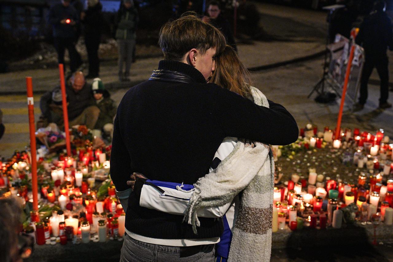 Strage di Capodanno, coordinati dalla Cross di Pistoia i trasferimenti dei feriti italiani: come funziona l’emergenza