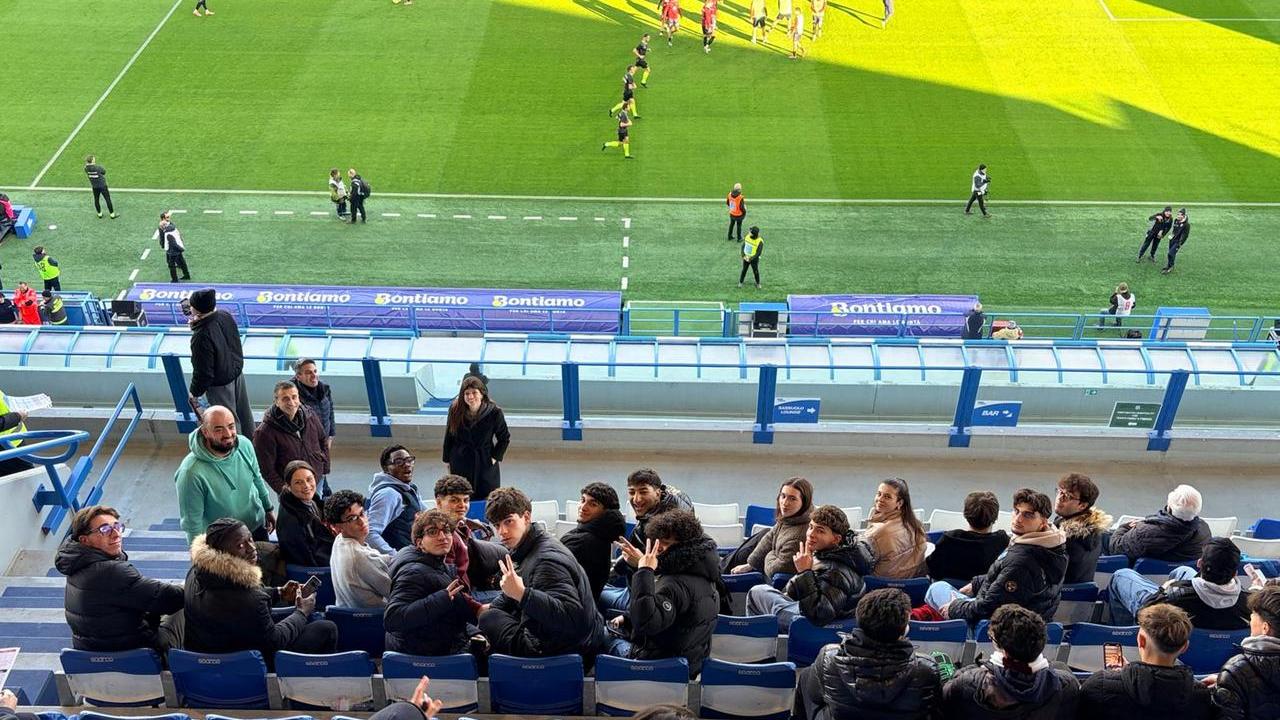 “La nostra prima volta allo stadio”: le voci degli studenti del Nobili ora su Spotify