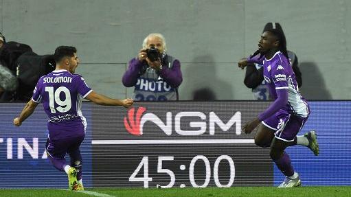 Moise Kean festeggia col nuovo acquisto Manor Solomon