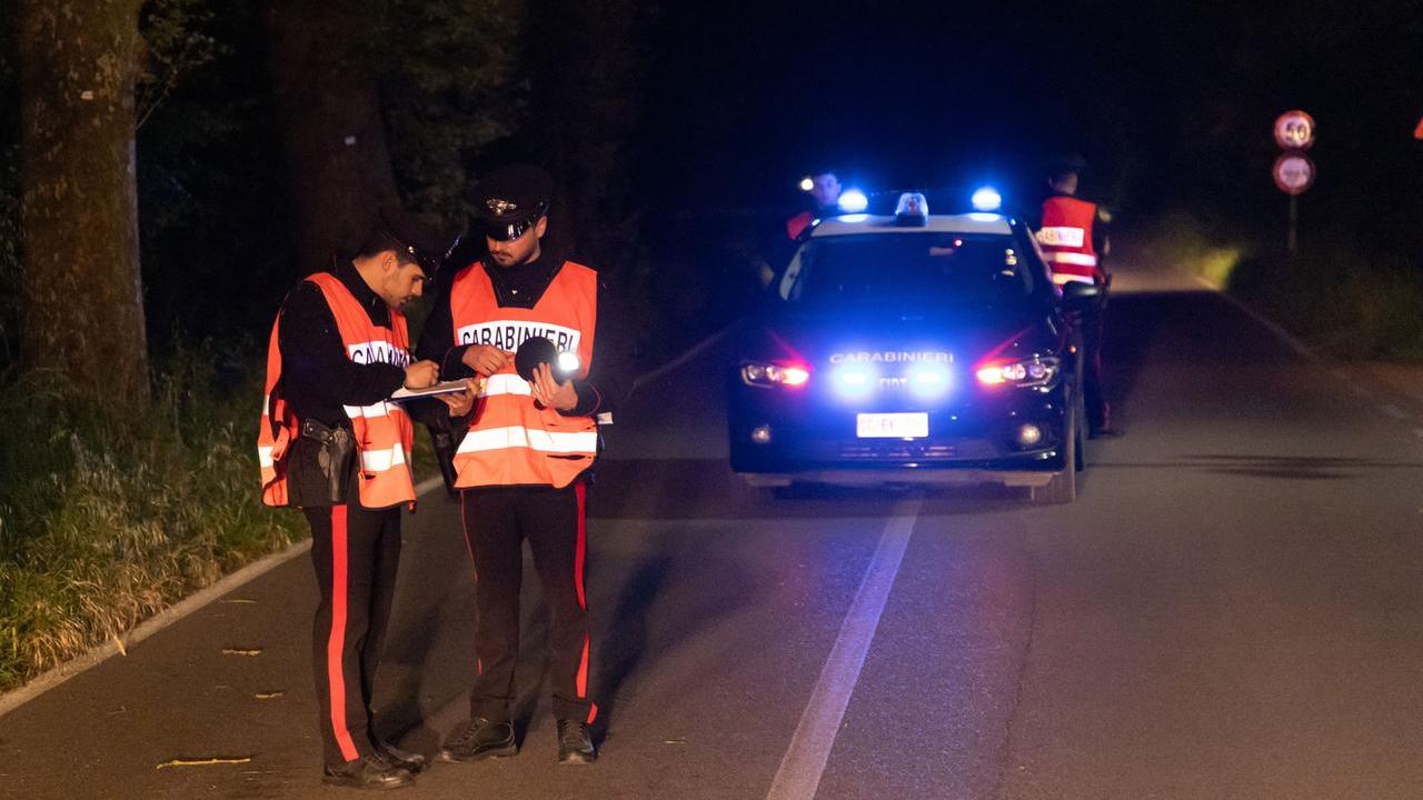 Auto in fuga, inseguimento da Volano a Portomaggiore