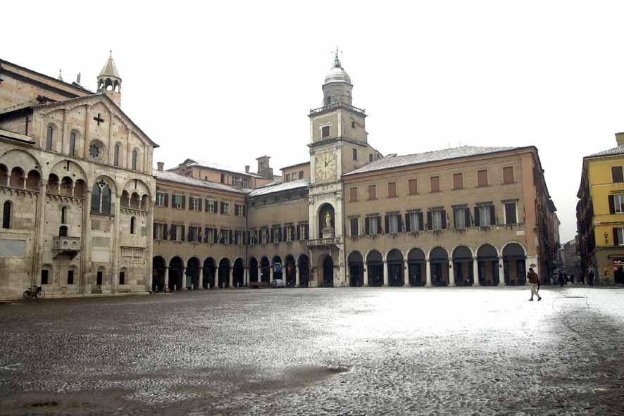 
	Piazza Grande innevata

