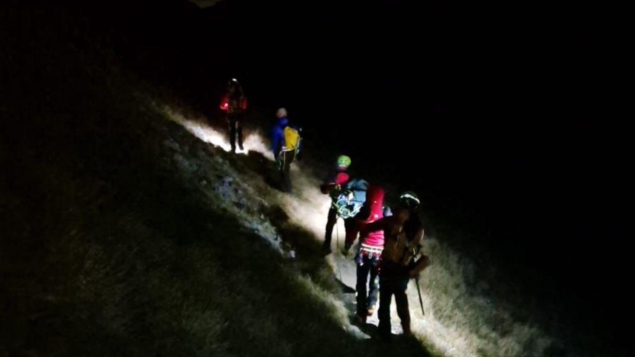 
	Il personale del Sast nel luogo dell'incidente

