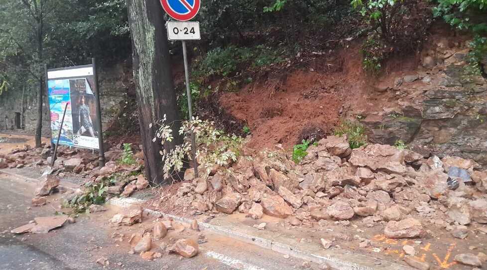 Crollo del muro di cinta delle Panteraie di Montecatini. Il Comune interviene al posto delle Terme