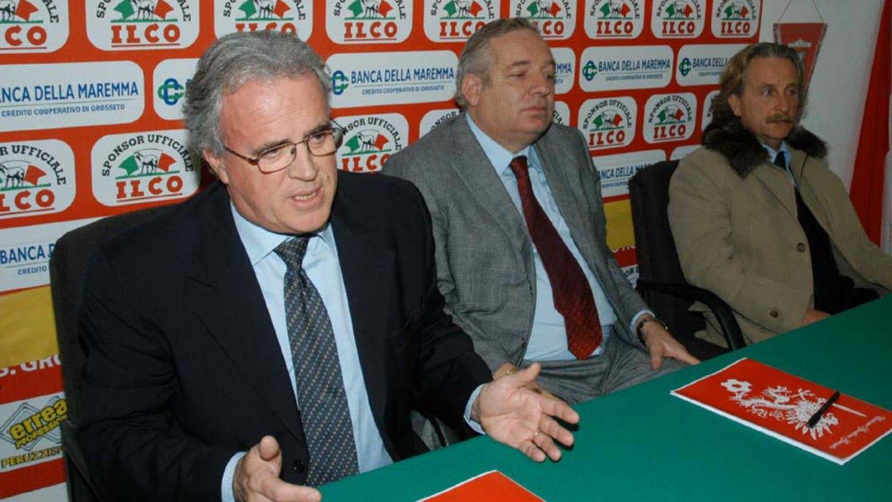 Piero Camilli al centro