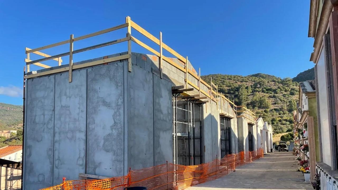 Riprendono i lavori infiniti: presto nuovi loculi in cimitero