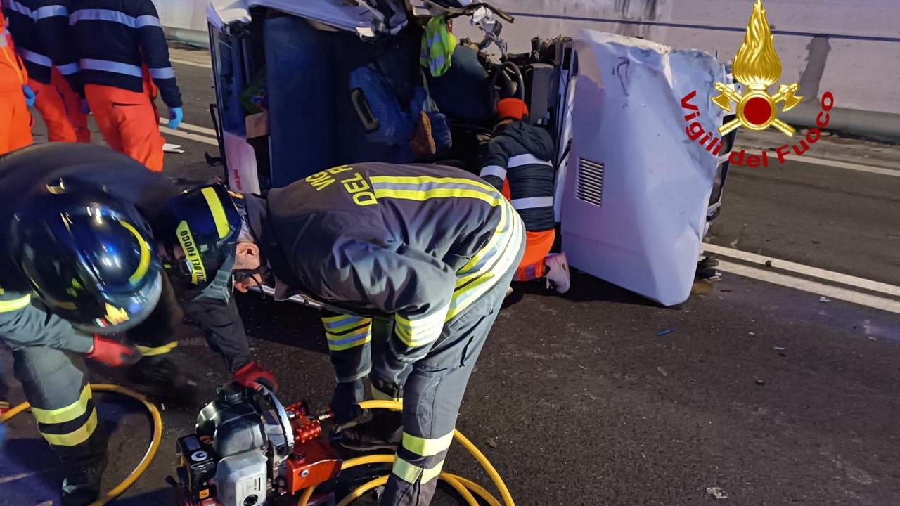 Nuoro, schianto mortale in galleria: ecco chi è la vittima