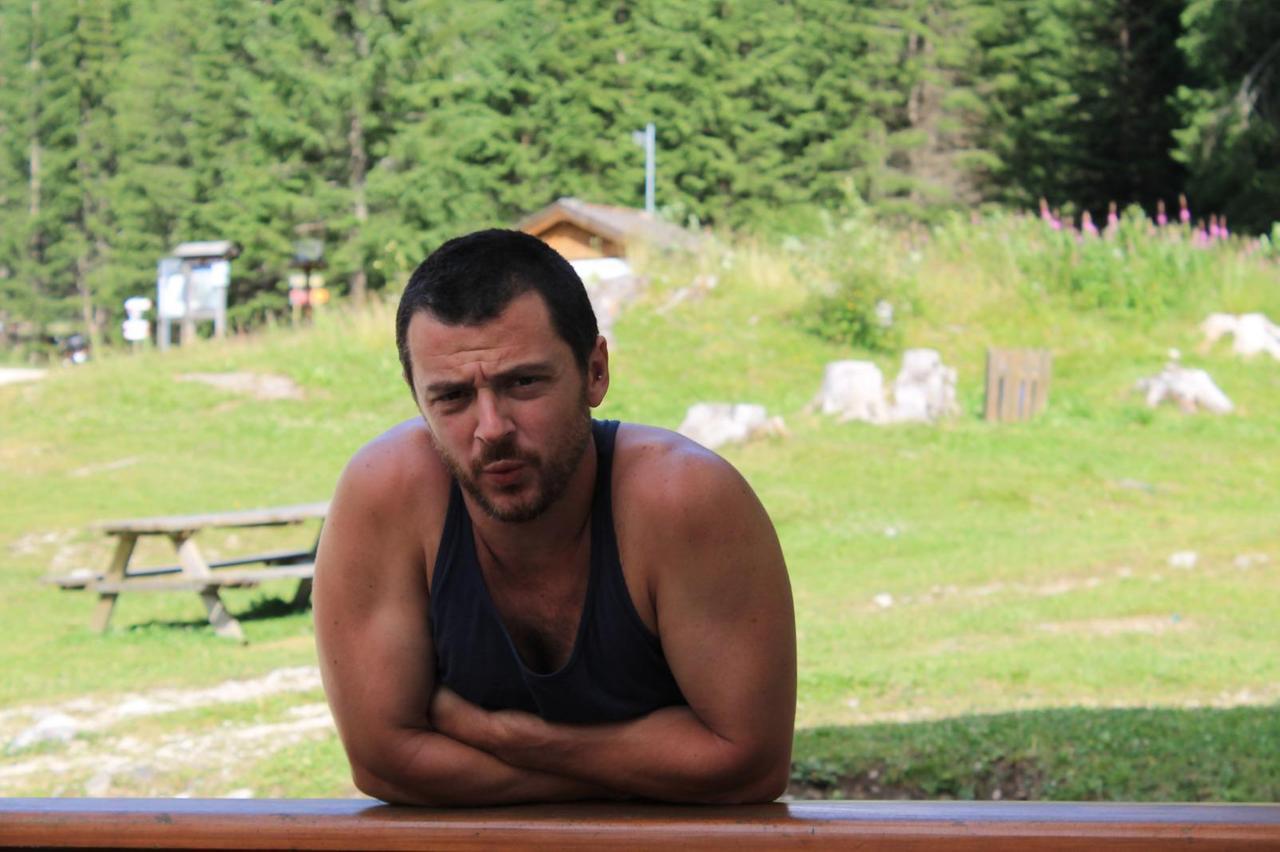 Muore sei anni dopo il grave infortunio sul lavoro: aveva 50 anni