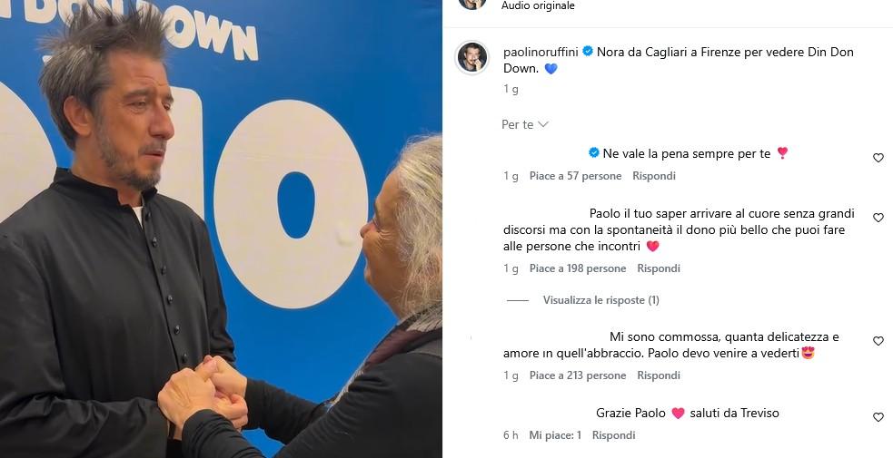 L’abbraccio tra Paolo Ruffini e la spettatrice sarda arrivata a Firenze per il suo spettacolo diventa virale