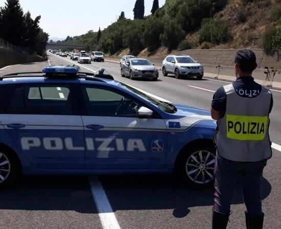 L'intervento della Polstrada (qui in una foto d'archivio)