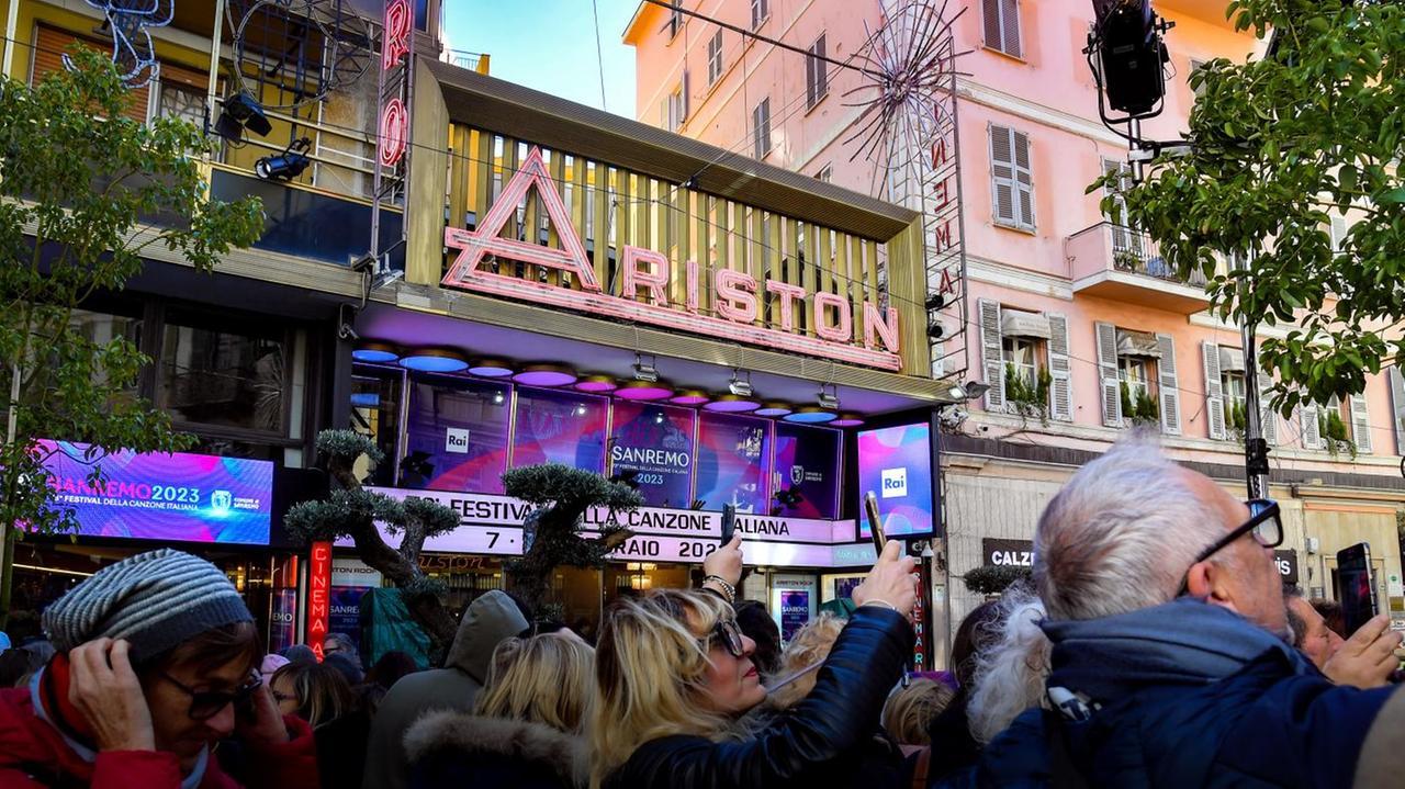 Vedere il Festival di Sanremo dal vivo, un sogno quasi proibito – Ecco tutti i costi