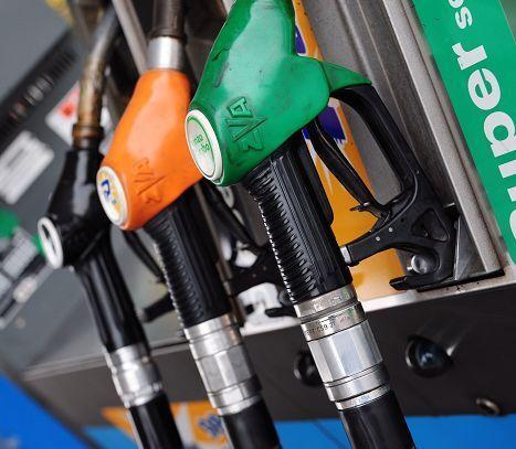 Lucca, acqua nel carburante e Bmw ko: compagnia petrolifera condannata a risarcire