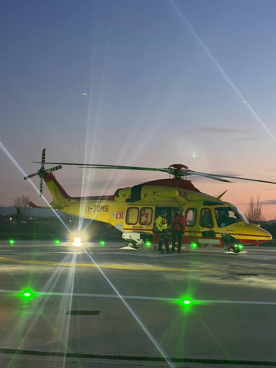 Pontedera, si ferisce mentre taglia un albero