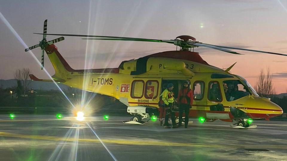 Pontedera, si ferisce mentre taglia un albero