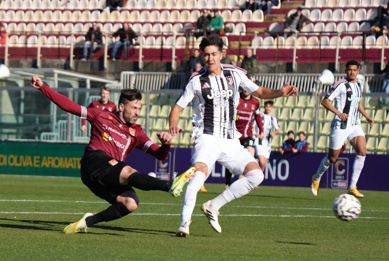 Un momento della partita (foto Stick)