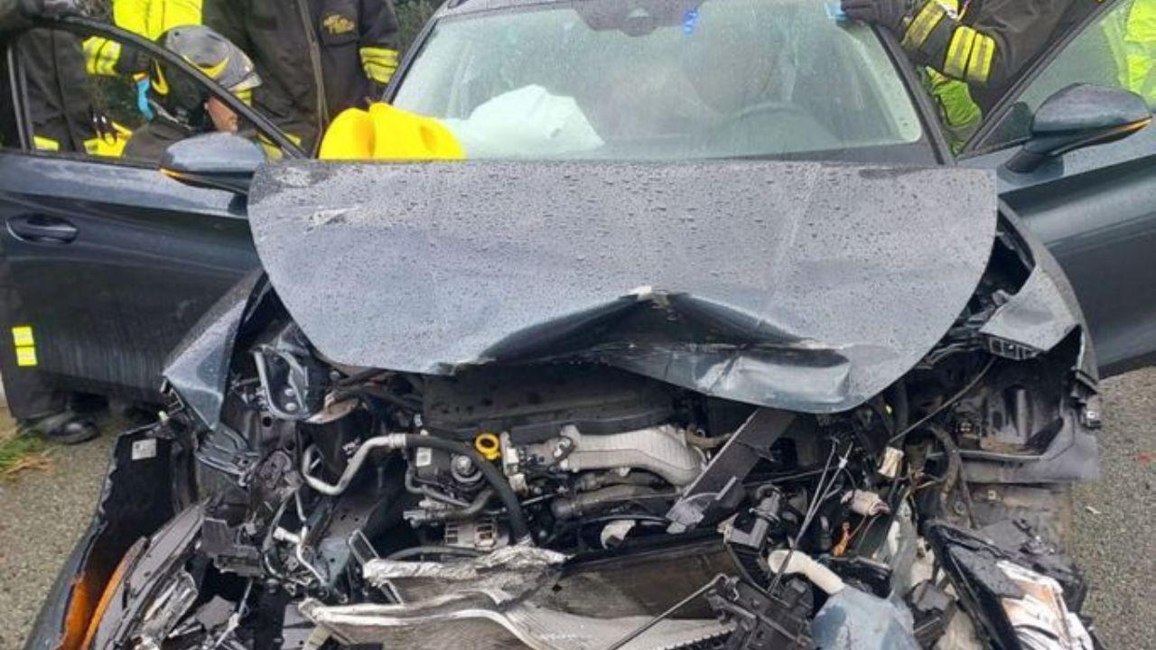 
	L'auto coinvolta nello scontro (foto dai vigili del fuoco)

