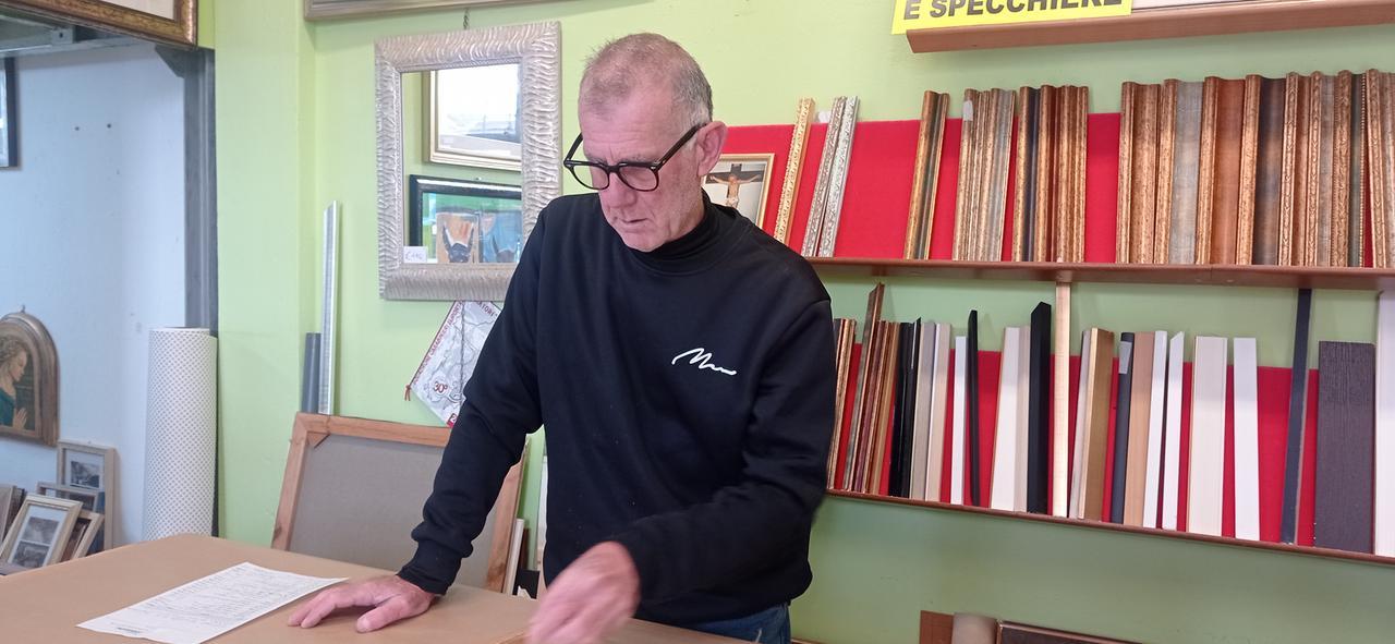 Chiude dopo più di cinquant’anni la storica corniceria