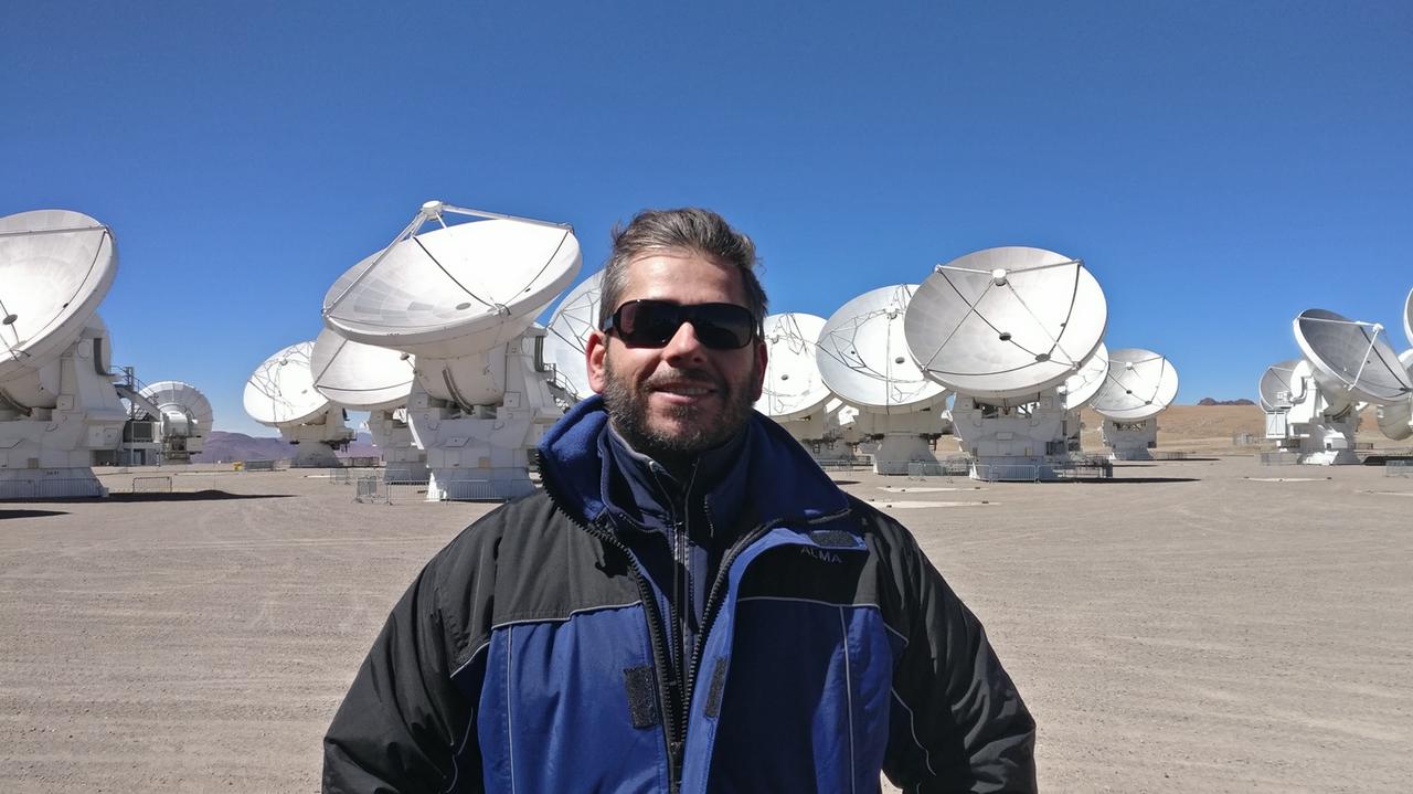 Ciriaco Goddi, l'uomo che fotografa i buchi neri e combatte i terrapiattisti