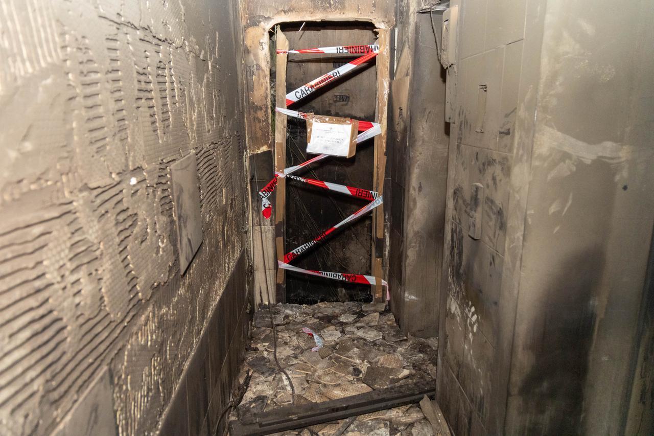 Rogo al Grattacielo di Ferrara, la procura indaga per incendio colposo