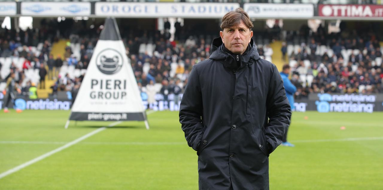 Serie B, il sondaggio sugli allenatori: solo l’ex Mignani crede nel Modena in A