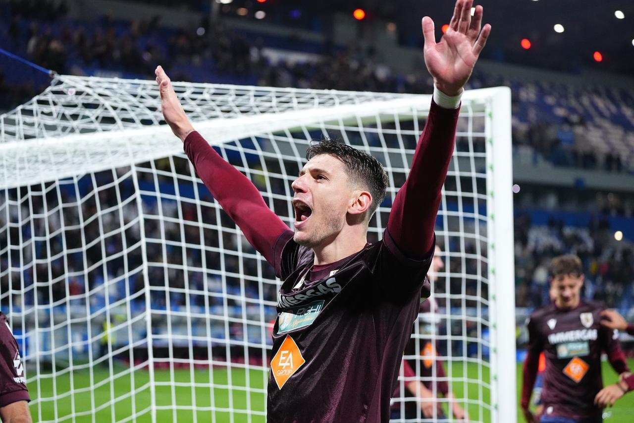 Reggiana, ora è ufficiale: Magnani torna al Palermo. «Ho dato tutto me stesso per questi colori»