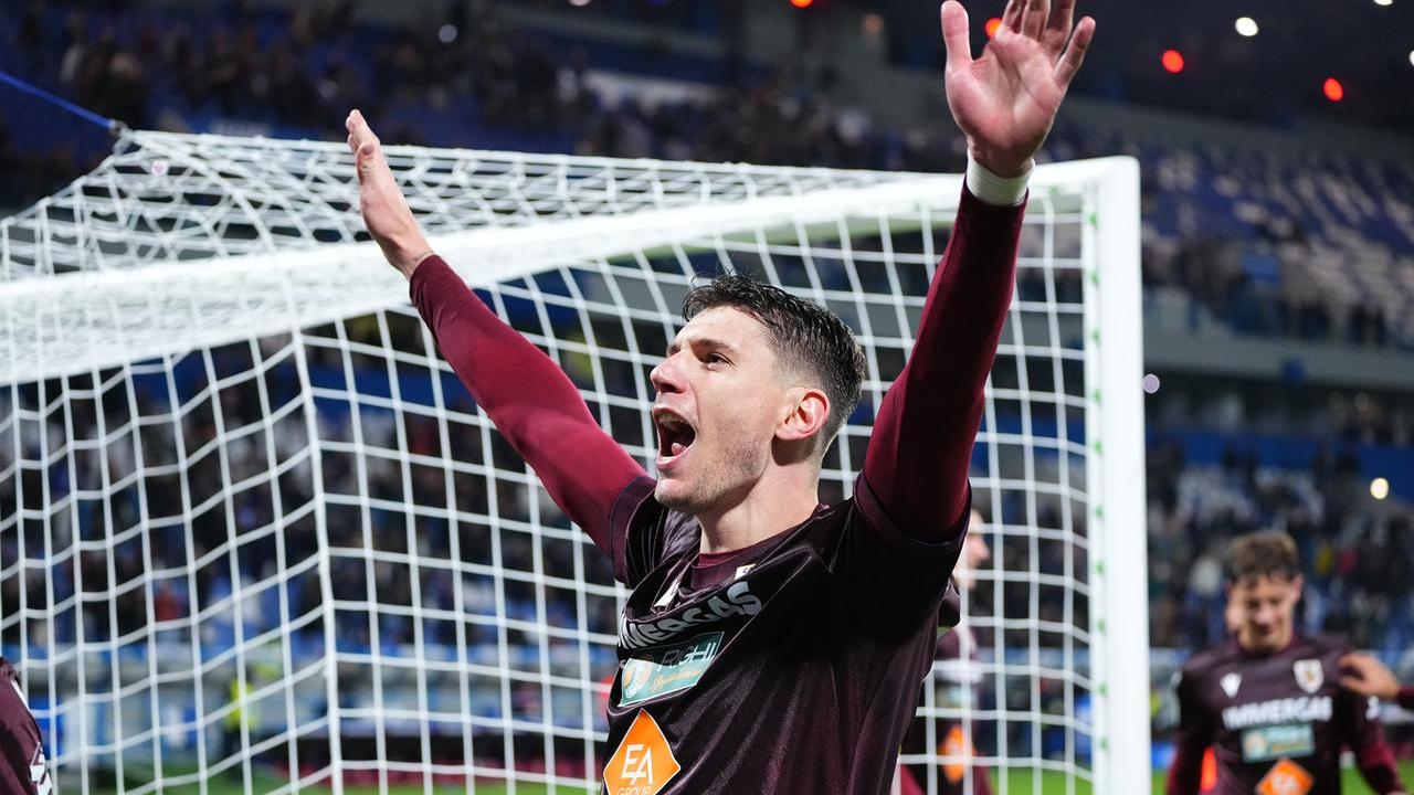 Reggiana, ora è ufficiale: Magnani torna al Palermo. «Ho dato tutto me stesso per questi colori»