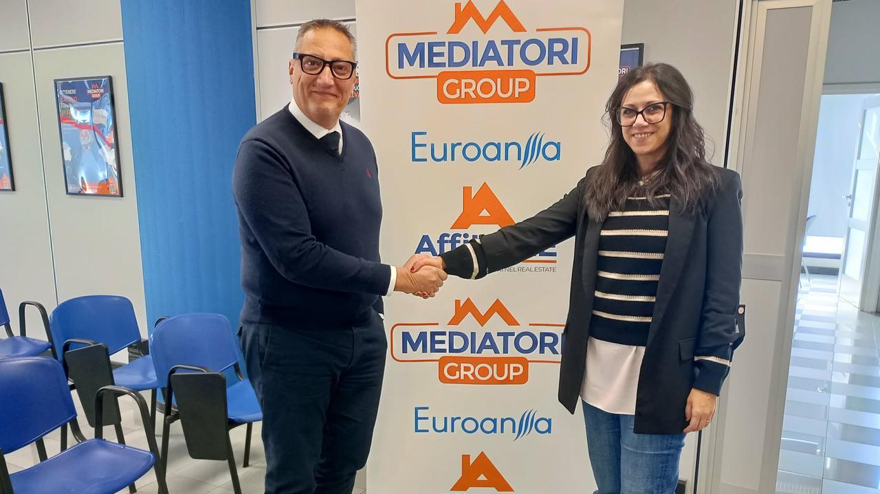 Mirko Cecconi di Mediatori Group con Rosa Carretta, ceo di Geriko