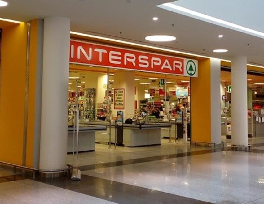 Ferrara, chiude l’Interspar in Darsena ma il lavoro resta garantito ai dipendenti