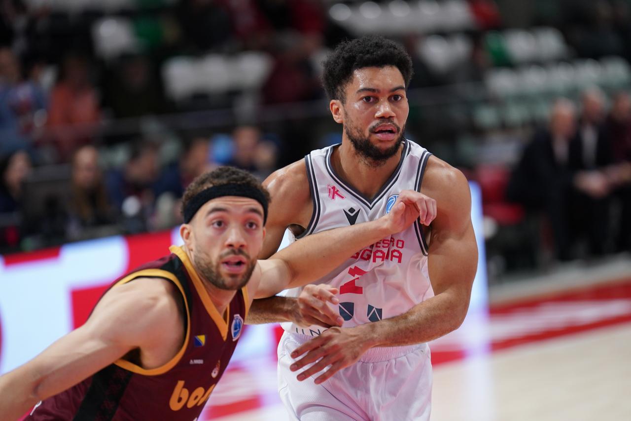 La Una Hotels piega il Bosna e vola al top del girone