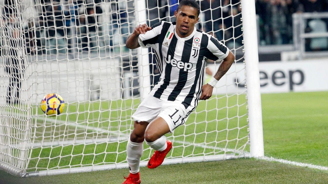 
	Douglas Costa&nbsp;

