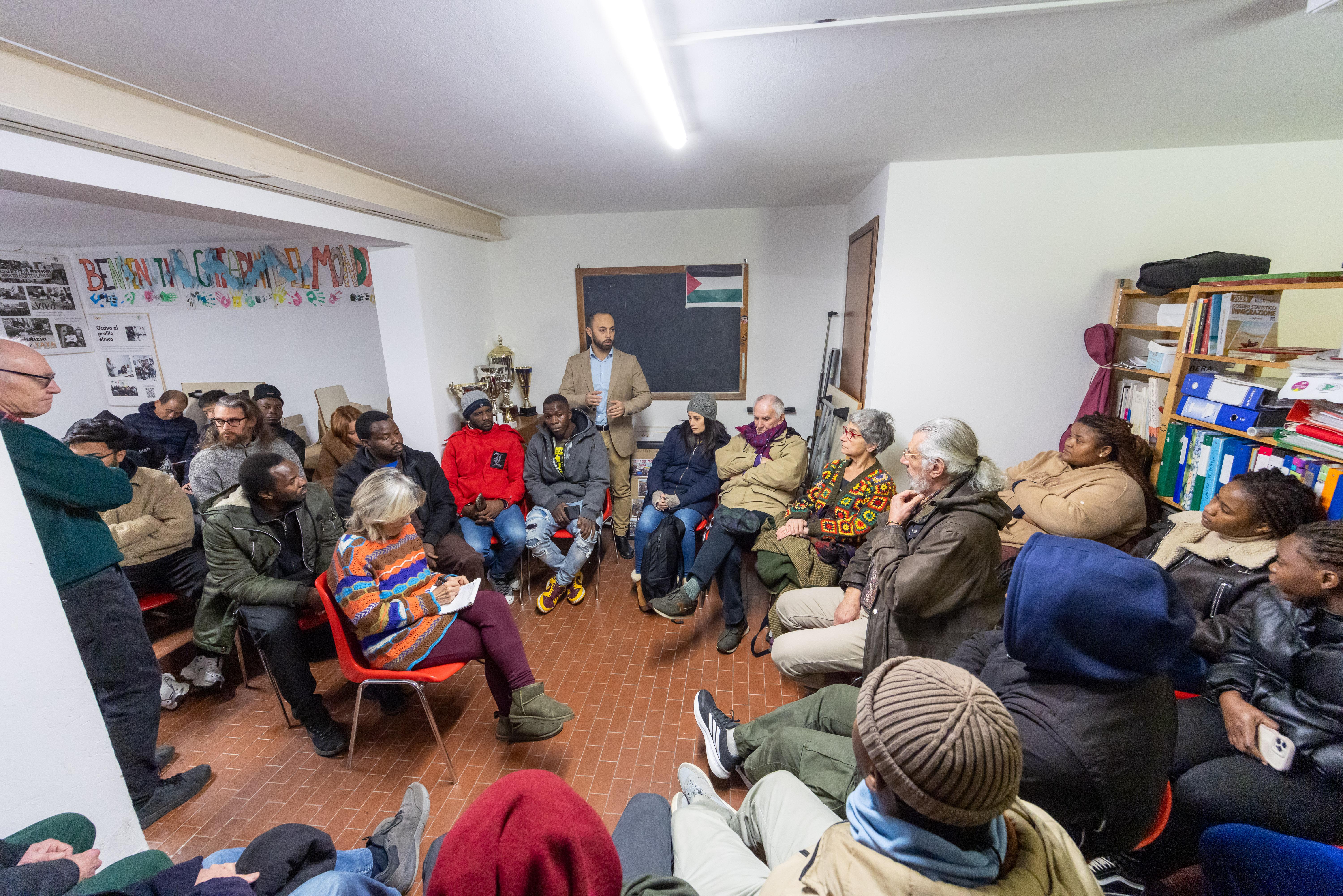 Grattacielo, sfollati riuniti per cercare casa e il sindaco invoca il piano nazionale