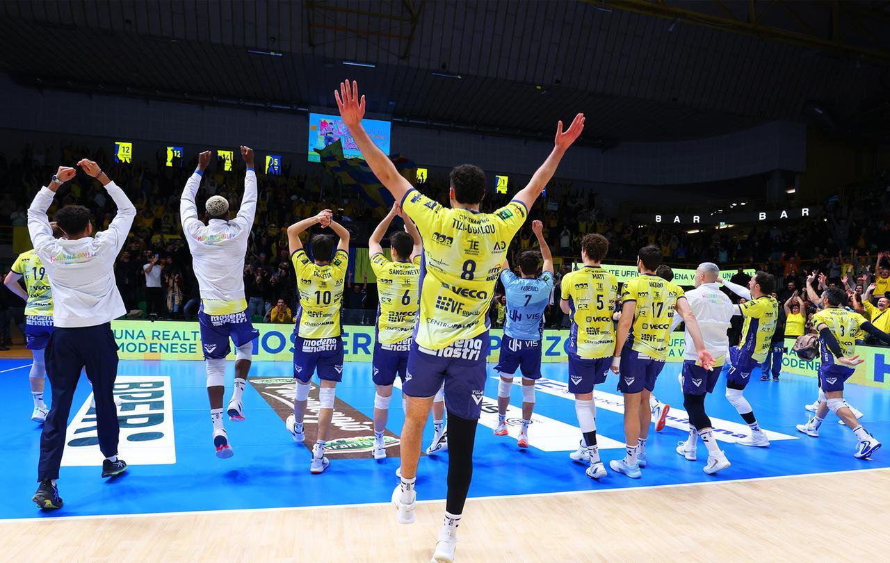 Vittoria e PalaPanini in delirio: Modena Volley si riprende i tifosi