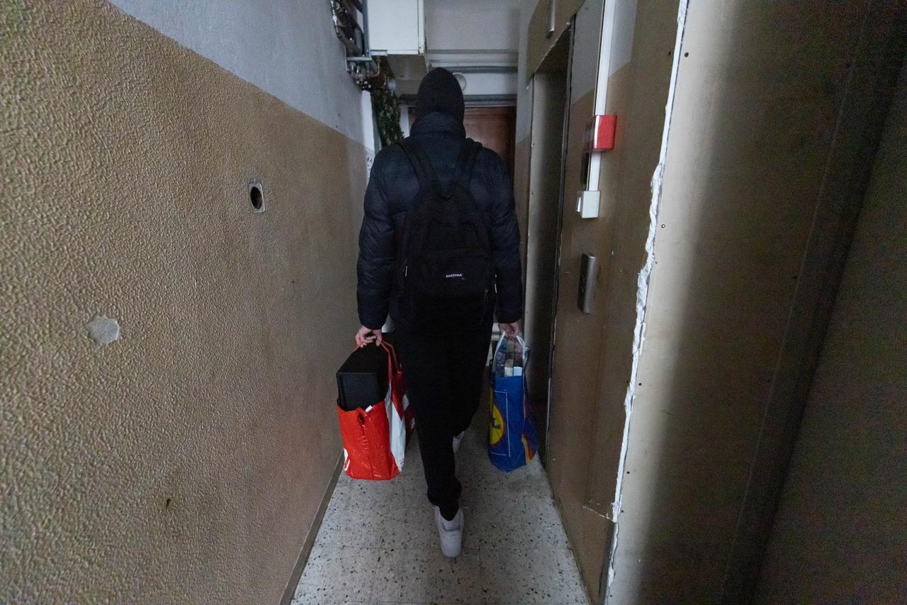 Grattacielo di Ferrara, dentro alla Torre B dopo l’incendio