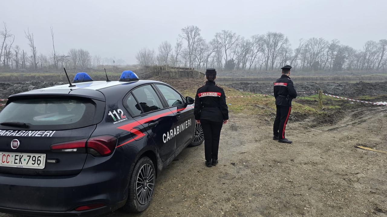 Anziano trovato senza vita nel Mezzano, indagano i carabinieri