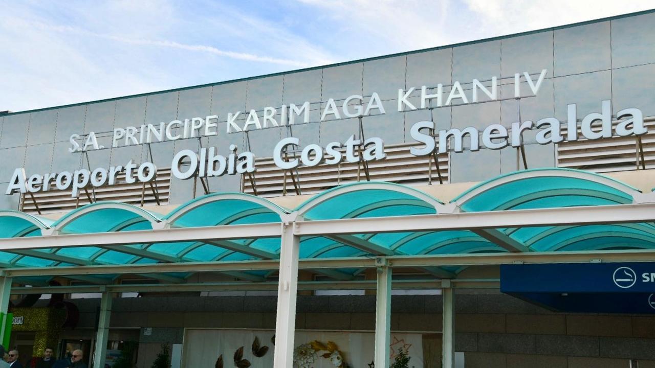 Olbia, non solo l’aeroporto: il Comune dedicherà un monumento all’Aga Khan