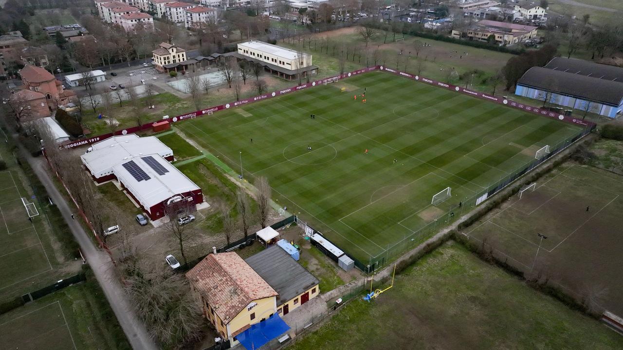 Campi di via Agosti, il Comune è pronto a comprarli
