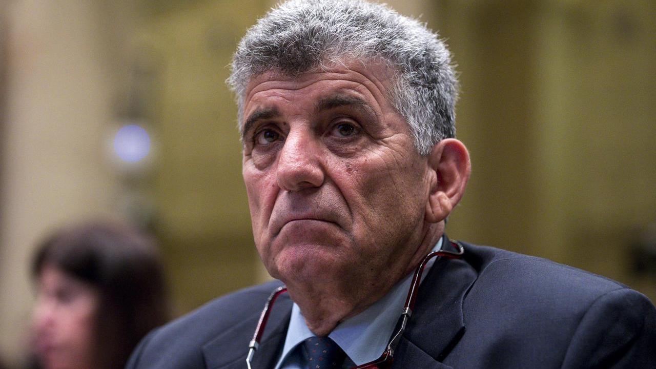 Pietro Bartolo durante la presentazione dei candidati della lista unitaria "Pd-Siamo Europei" alle elezioni europee del 26 maggio, Roma, 26 aprile 2019. ANSA/ANGELO CARCONI