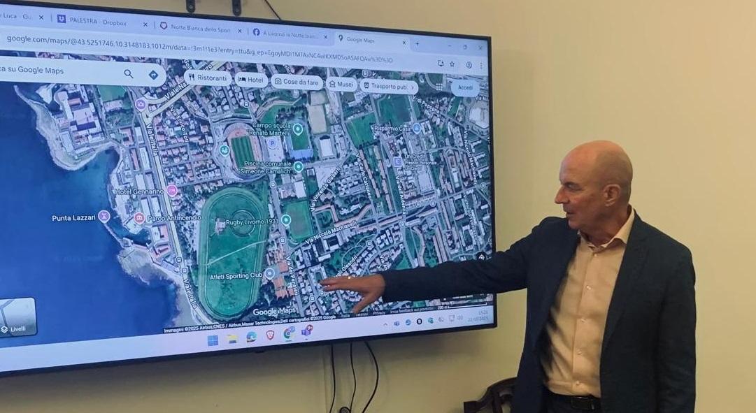 Il sindaco di Livorno, Luca Salvetti