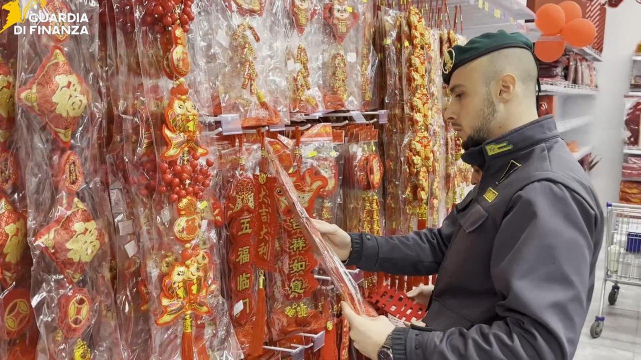 Prato, la Finanza sequestra 47.000 prodotti non sicuri “made in China”