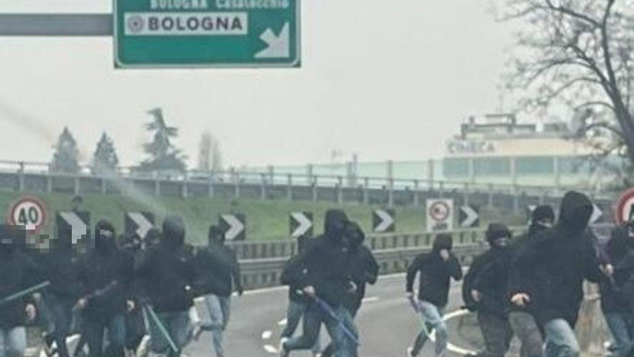 
	Gli scontri tra ultras in A1

