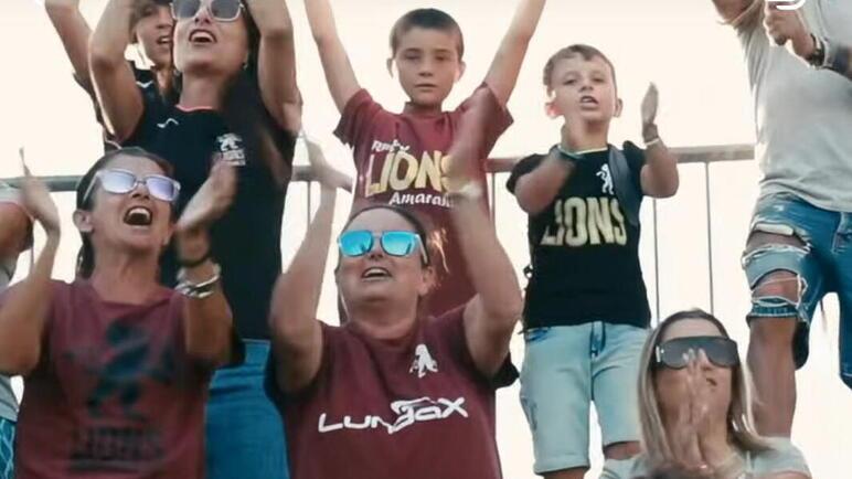 A Livorno lo spot di atleti, allenatori e famiglie per dire no alle dipendenze da internet<br>