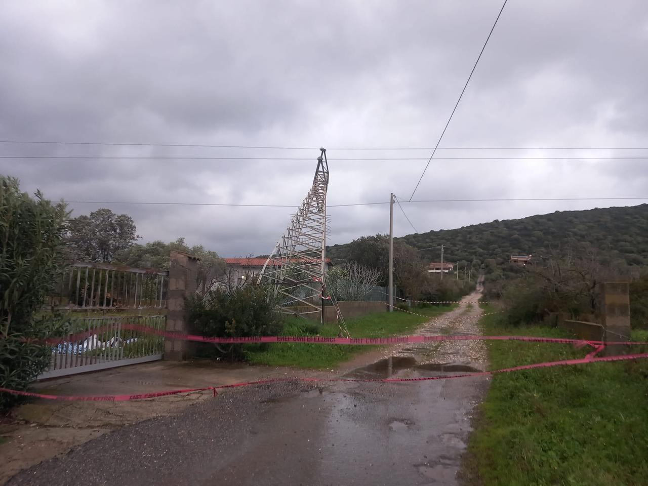 Ciclone Harry: esonda il rio Posada, allarme per il Cedrino – Cosa sta succedendo