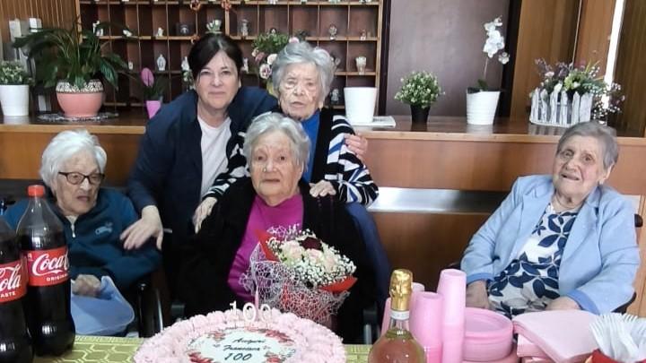 Carloforte in festa per i cento anni di Maria Cambiaggio