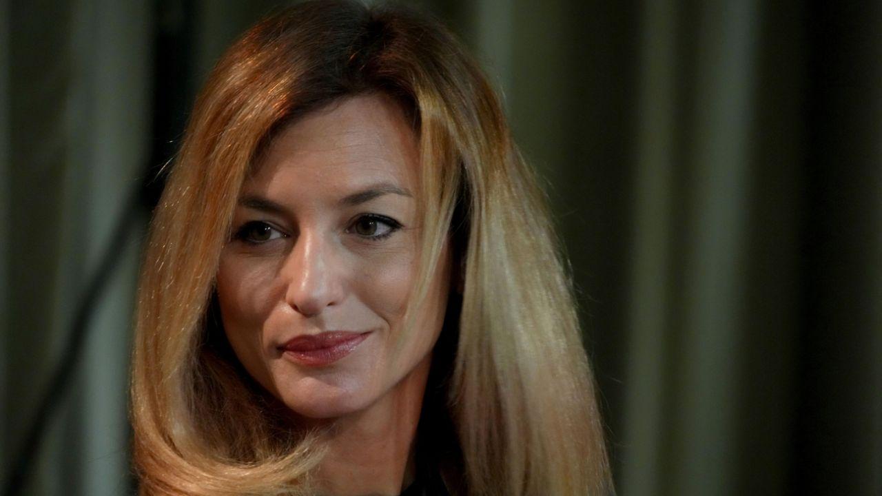 Beatrice Venezi a Pisa rompe il silenzio sul “caso Fenice” e tira in ballo un ex allenatore di Serie A – Video