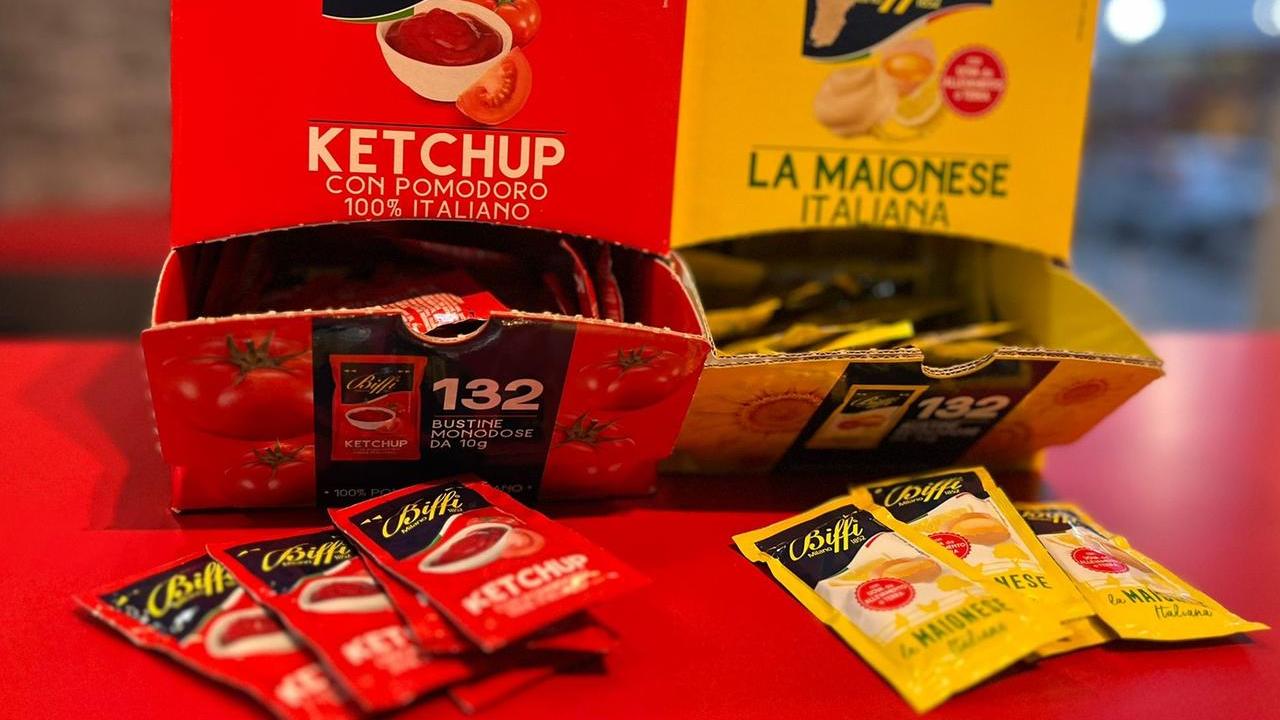 Ketchup e maionese in bustine monodose