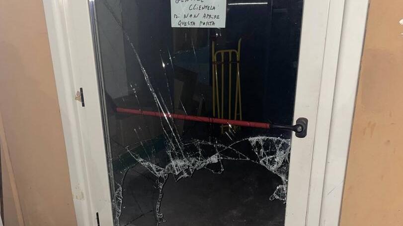 Barga, colpo di notte a “L’Agraria”: sradicata la cassa con i soldi<br type="_moz" />