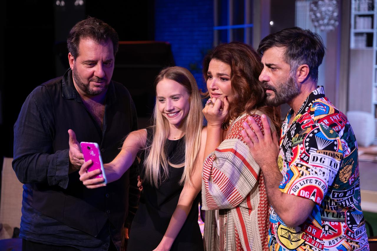 
	Tosca D'Acquino&nbsp;con Montedoro, Fornari e&nbsp;Mirra

