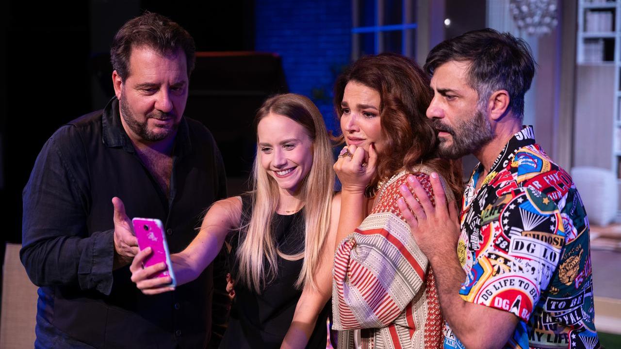 Tosca D'Acquino con Montedoro, Fornari e Mirra